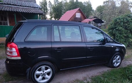 Opel Zafira B, 2012 год, 857 000 рублей, 3 фотография