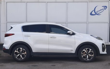 KIA Sportage IV рестайлинг, 2021 год, 2 899 000 рублей, 6 фотография