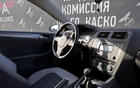 Volkswagen Jetta VI, 2013 год, 1 420 000 рублей, 26 фотография