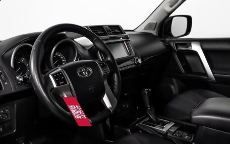 Toyota Land Cruiser Prado 150 рестайлинг 2, 2015 год, 4 499 000 рублей, 9 фотография