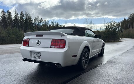 Ford Mustang VI рестайлинг, 2006 год, 2 850 000 рублей, 6 фотография