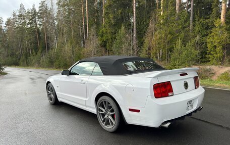 Ford Mustang VI рестайлинг, 2006 год, 2 850 000 рублей, 3 фотография