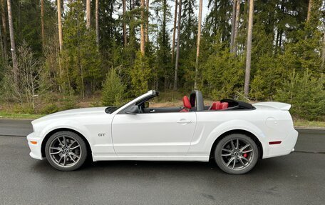 Ford Mustang VI рестайлинг, 2006 год, 2 850 000 рублей, 9 фотография