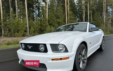 Ford Mustang VI рестайлинг, 2006 год, 2 850 000 рублей, 5 фотография