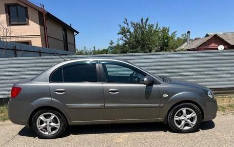 KIA Rio II, 2010 год, 695 000 рублей, 4 фотография