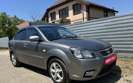 KIA Rio II, 2010 год, 695 000 рублей, 3 фотография