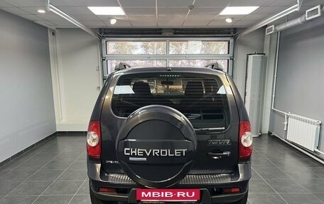Chevrolet Niva I рестайлинг, 2016 год, 960 000 рублей, 5 фотография