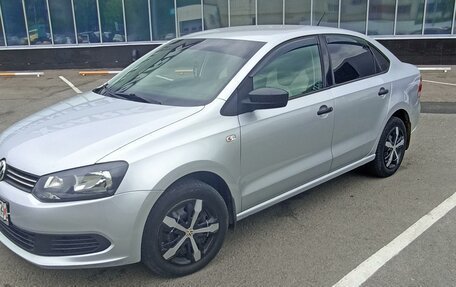 Volkswagen Polo VI (EU Market), 2014 год, 750 000 рублей, 2 фотография