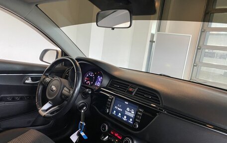 KIA Rio IV, 2018 год, 1 660 000 рублей, 12 фотография