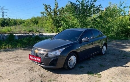 Chevrolet Cruze II, 2013 год, 740 000 рублей, 2 фотография