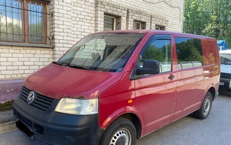 Volkswagen Transporter T5 рестайлинг, 2003 год, 715 000 рублей, 1 фотография