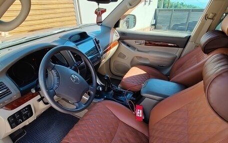 Toyota Land Cruiser Prado 120 рестайлинг, 2006 год, 2 650 000 рублей, 9 фотография