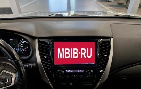 Mitsubishi Pajero Sport III рестайлинг, 2018 год, 3 550 000 рублей, 13 фотография