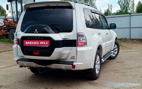 Mitsubishi Pajero IV, 2021 год, 4 990 000 рублей, 2 фотография