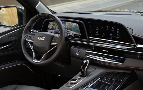 Cadillac Escalade V, 2023 год, 15 900 000 рублей, 9 фотография
