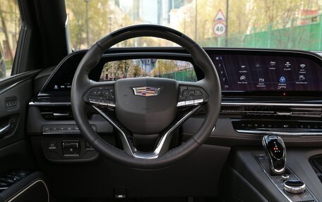 Cadillac Escalade V, 2023 год, 15 900 000 рублей, 12 фотография