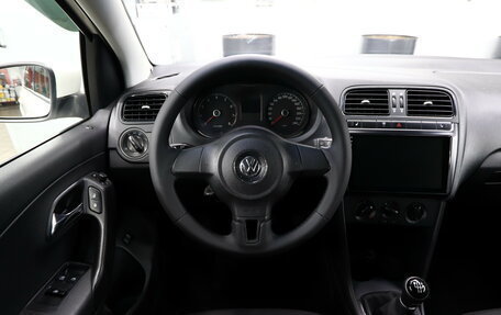 Volkswagen Polo VI (EU Market), 2012 год, 670 000 рублей, 16 фотография