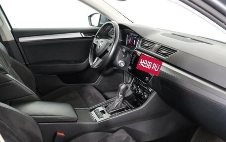 Skoda Superb III рестайлинг, 2019 год, 2 298 000 рублей, 7 фотография