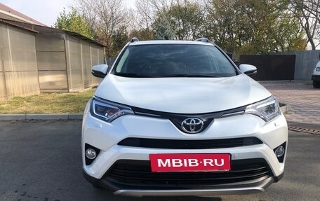 Toyota RAV4, 2018 год, 3 120 000 рублей, 2 фотография