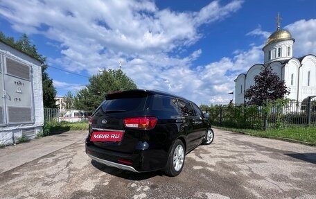 KIA Carnival III, 2018 год, 3 100 000 рублей, 4 фотография