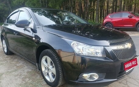 Chevrolet Cruze II, 2012 год, 915 000 рублей, 2 фотография