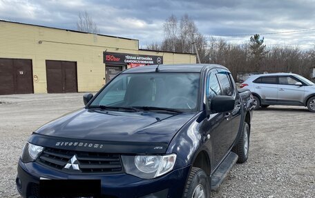 Mitsubishi L200 IV рестайлинг, 2011 год, 1 400 000 рублей, 1 фотография