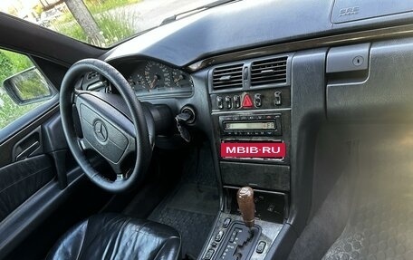 Mercedes-Benz E-Класс, 1998 год, 325 000 рублей, 9 фотография