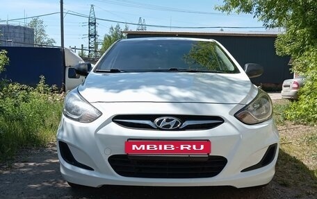 Hyundai Solaris II рестайлинг, 2014 год, 885 000 рублей, 5 фотография