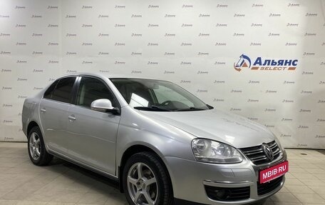 Volkswagen Jetta VI, 2010 год, 700 000 рублей, 1 фотография