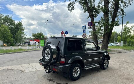 Mitsubishi Pajero III рестайлинг, 1995 год, 550 000 рублей, 4 фотография