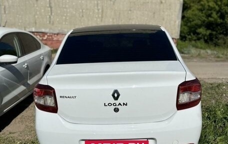 Renault Logan II, 2018 год, 900 000 рублей, 5 фотография