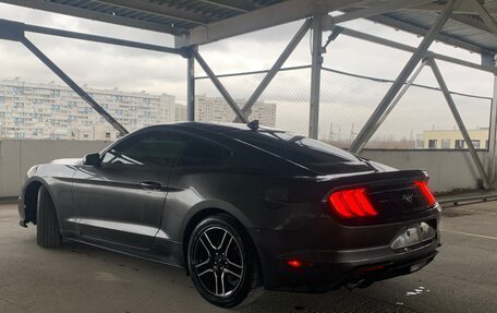 Ford Mustang VI рестайлинг, 2020 год, 3 107 777 рублей, 8 фотография