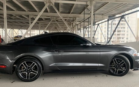 Ford Mustang VI рестайлинг, 2020 год, 3 107 777 рублей, 10 фотография