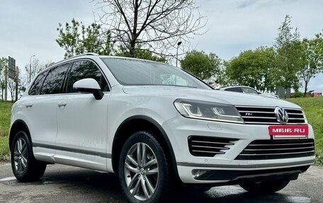 Volkswagen Touareg III, 2016 год, 3 980 000 рублей, 4 фотография