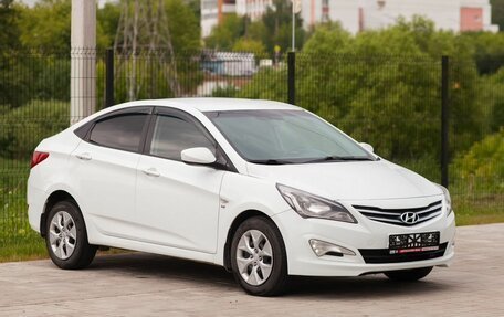 Hyundai Solaris II рестайлинг, 2015 год, 1 070 000 рублей, 3 фотография