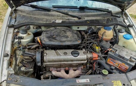 Volkswagen Polo III рестайлинг, 1999 год, 131 000 рублей, 15 фотография