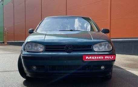 Volkswagen Golf IV, 2002 год, 270 000 рублей, 2 фотография