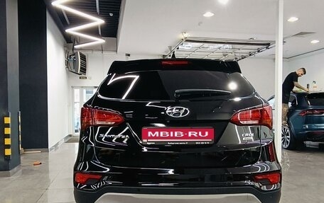 Hyundai Santa Fe III рестайлинг, 2017 год, 2 450 000 рублей, 2 фотография