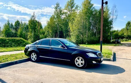 Mercedes-Benz S-Класс, 2005 год, 1 300 000 рублей, 3 фотография