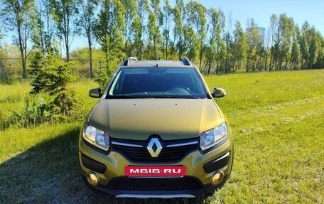 Renault Sandero II рестайлинг, 2016 год, 980 000 рублей, 2 фотография