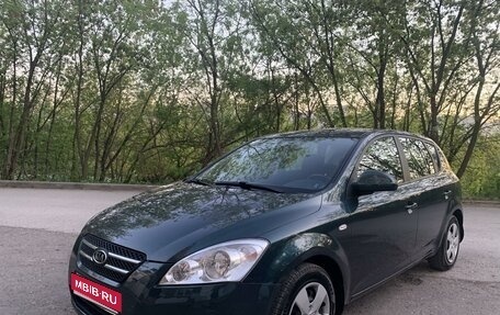 KIA cee'd I рестайлинг, 2009 год, 777 000 рублей, 1 фотография