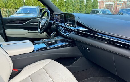 Cadillac Escalade V, 2022 год, 13 599 000 рублей, 3 фотография