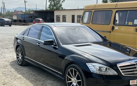 Mercedes-Benz S-Класс, 2010 год, 2 100 000 рублей, 3 фотография