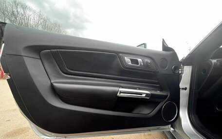 Ford Mustang VI рестайлинг, 2018 год, 3 650 000 рублей, 2 фотография