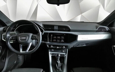 Audi Q3, 2019 год, 3 350 000 рублей, 8 фотография