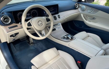 Mercedes-Benz E-Класс, 2018 год, 4 700 000 рублей, 9 фотография