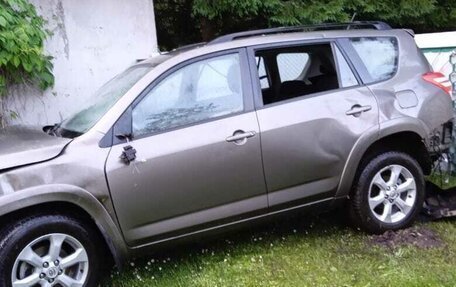 Toyota RAV4, 2011 год, 695 000 рублей, 2 фотография