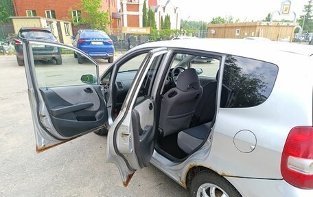 Honda Fit III, 2002 год, 350 000 рублей, 6 фотография