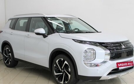 Mitsubishi Outlander, 2022 год, 4 250 000 рублей, 3 фотография