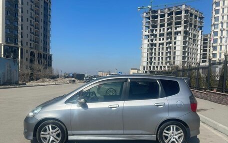 Honda Fit III, 2005 год, 740 000 рублей, 5 фотография